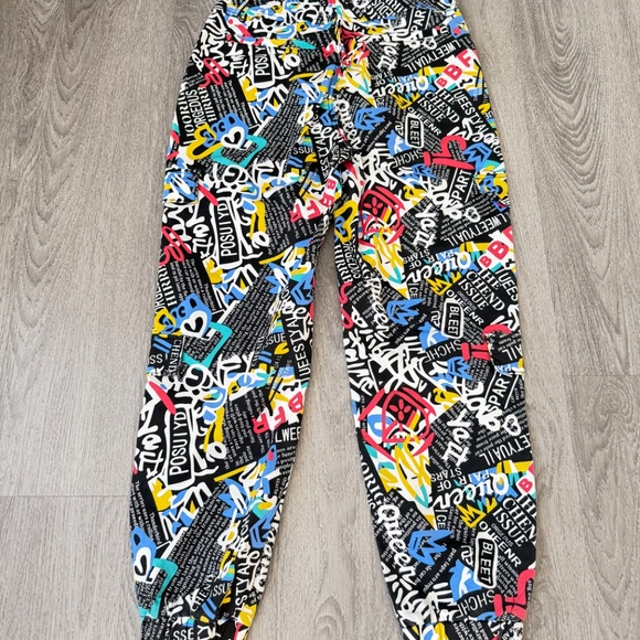 VIP Cargo Pants. - Picture 9 of 16